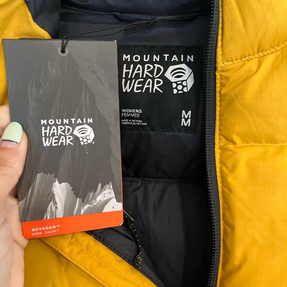 NWT Mountain Hardware Gold Hour Nevadan Down Short Puffer Jacket - Picture 10 of 12